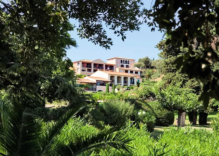 Daire Les Parcs De - Maeva - 5 Personnes - Confort Mae-0295 Grimaud